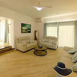 Wonderful Puerto Del Carmen Location Cilla Sea Views Villa *