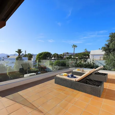 Wonderful Puerto Del Carmen Location Cilla Sea Views