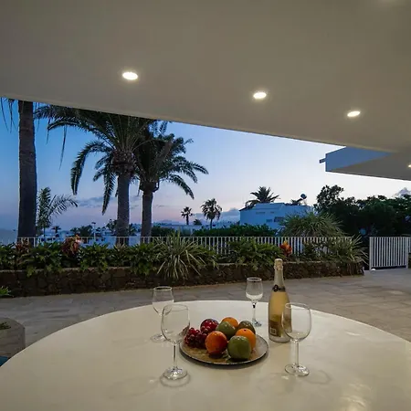 Wonderful Puerto Del Carmen Location Cilla Sea Views 티아즈