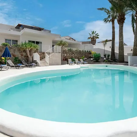 Wonderful Puerto Del Carmen Location Cilla Sea Views 빌라